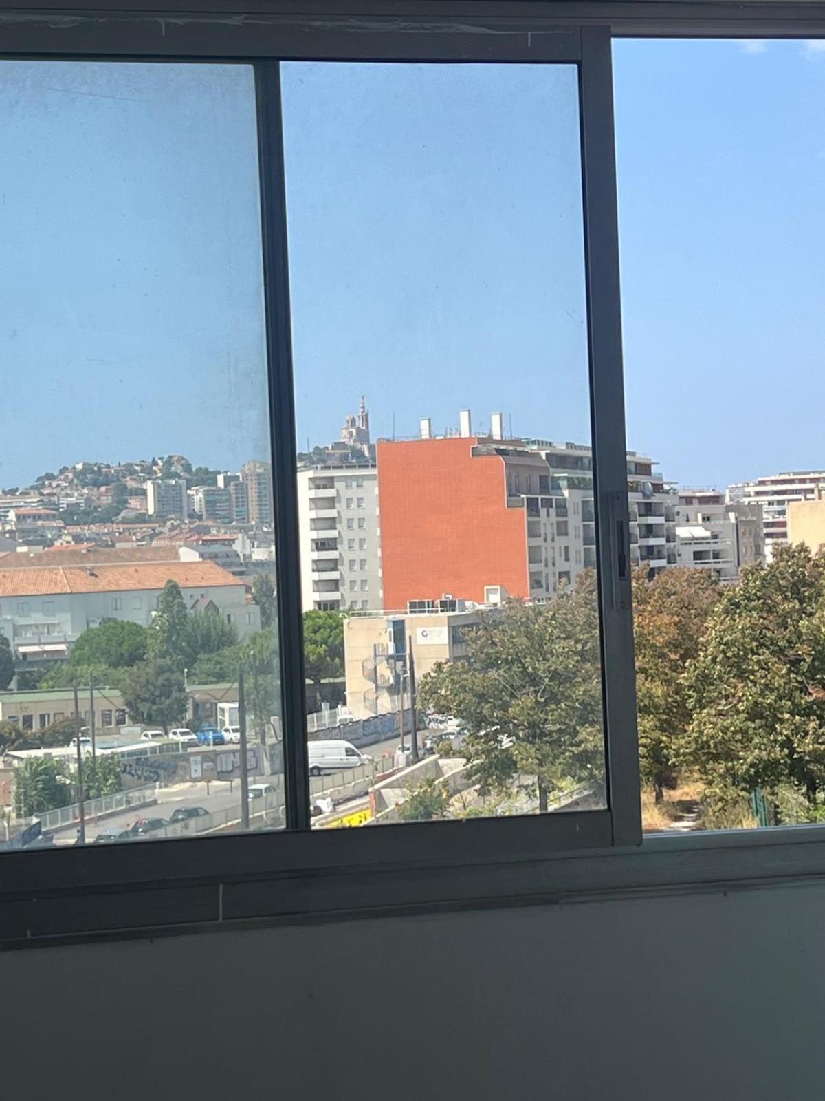 Appartement 2 Chambre Et Grand Sejour 100M2 A 5 Min Du Stade Velodrome Marseille Eksteriør billede